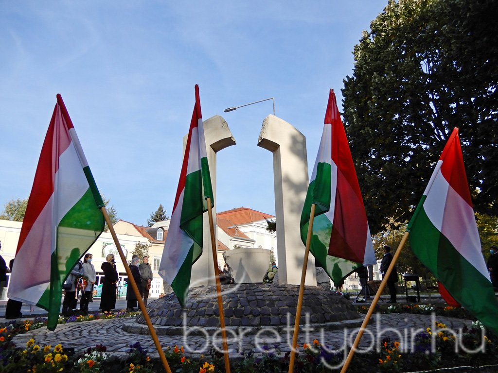 Az '56-os forradalomra emlékeztünk 06